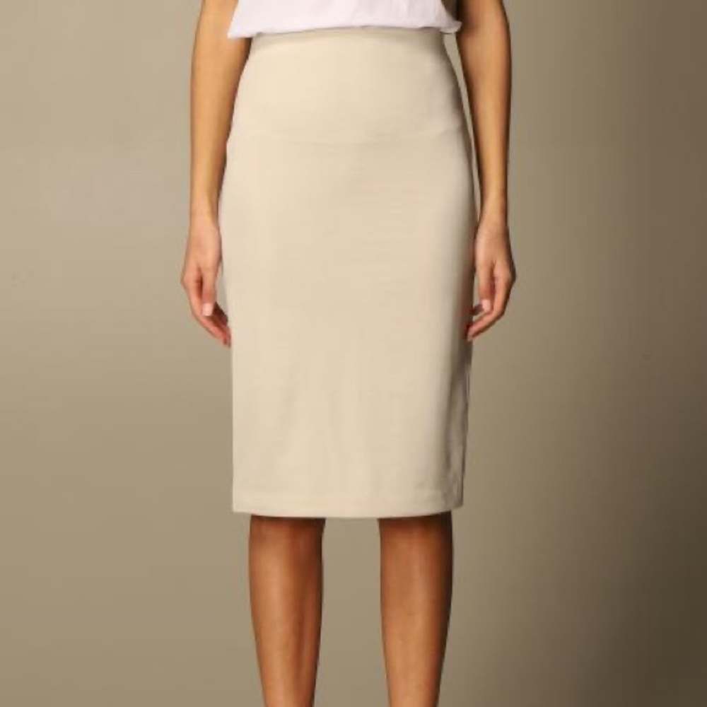 Giorgio Armani Made in‎ Italy Creamy Gray Designer Quality Pencil Skirt Size 8